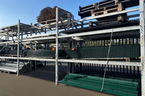 Destockage massif à notre siège à Armbouts Cappel, Armentières, BECART